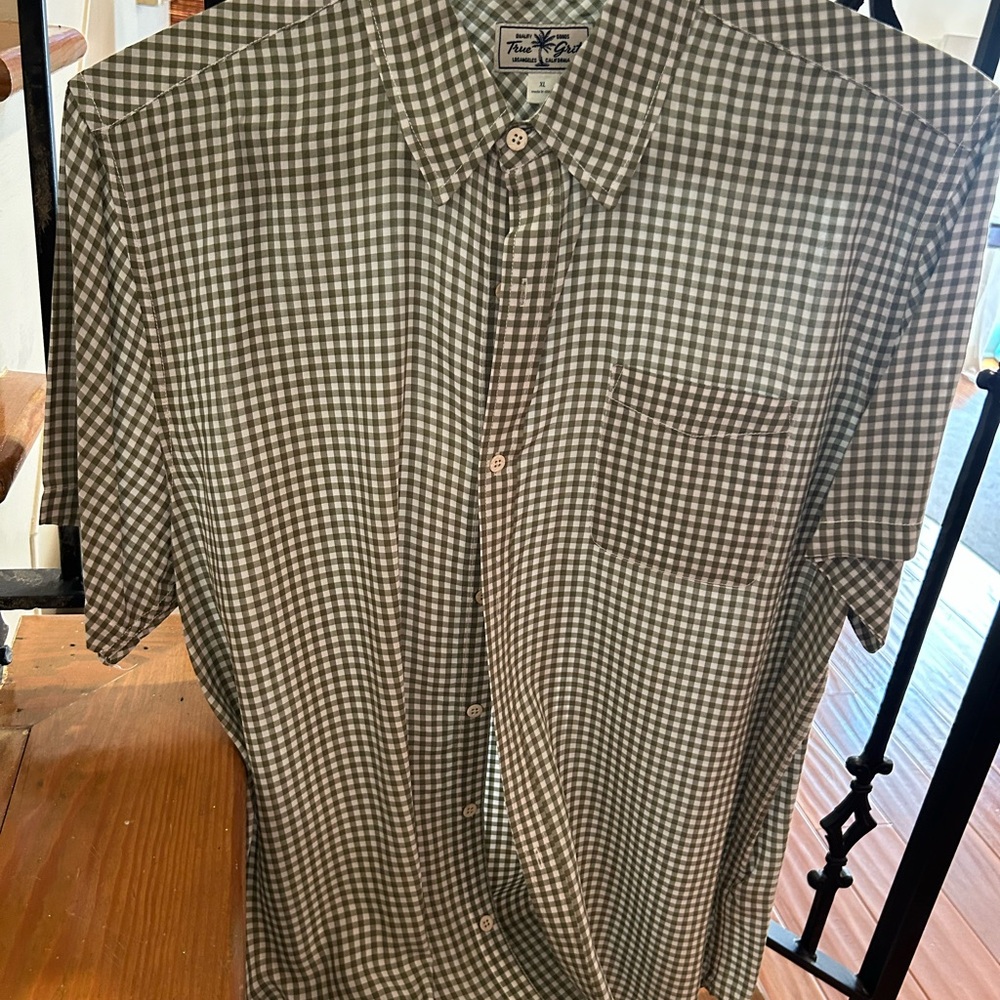 True Grit Green Casual Button Down Shirt